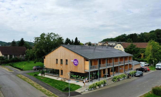 Sitzenberg-Reidling Hôtel | GästeHAUS & HOFladen Familie Öllerer