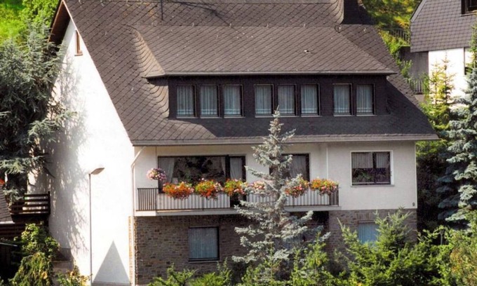 Oberwesel Appartement | Gästehaus Karbach - Doppelzimmer, Bad, WC, Ruhig