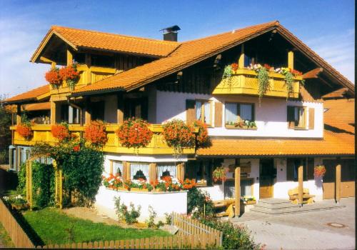 Nesselwang Maison | Gästehaus Kerpf inclusive KönigsCard