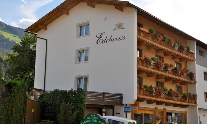 Kolsass Maison | Gästehaus Pension Edelweiss
