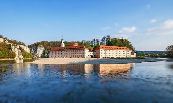 Kelheim Maison | Gästehaus St. Georg
