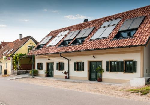 Engabrunn Maison | Gästehaus Wildpert