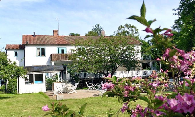 Burgsvik Hôtel | Gåsen Out B&B
