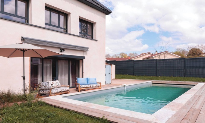 Saint-Etienne-sur-Chalaronne Maison | Gîte les Passages - 14 people - private pool