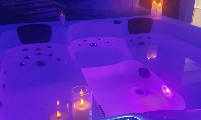 Saint-Michel-l'Observatoire Maison | gite de charme avec jacuzzi