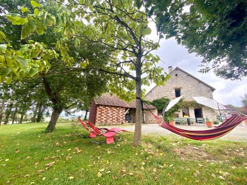 Moulins-le-Carbonnel Maison | Gîte écologique de charme avec grand jardin, proche des Alpes Mancelles, idéal famille et amis - FR-1-410-132