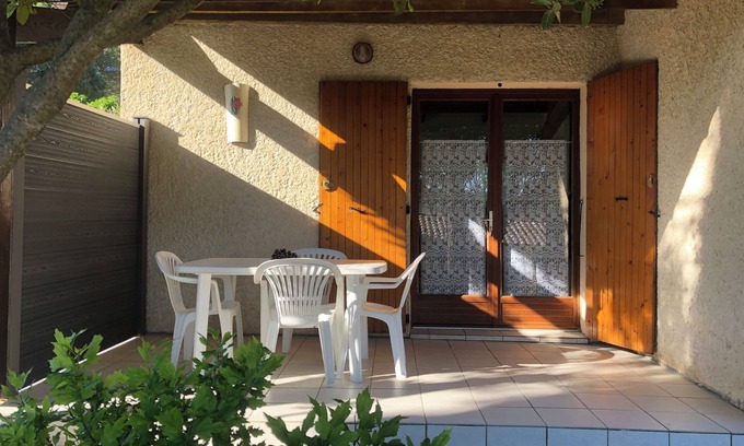 Saint-Martin-d'Ardeche Maison | Gîte 4 Personnes au Calme à St Martin D'ardèche