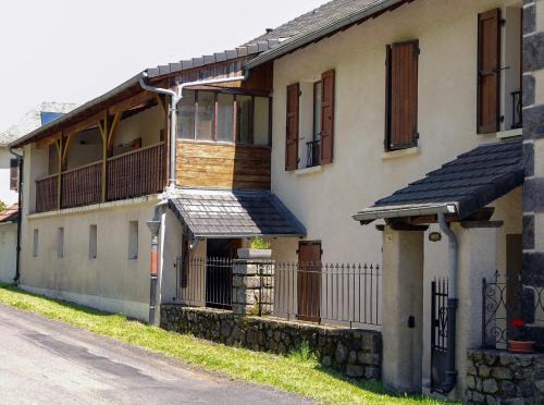 Lascelle Maison | Gîte 4 personnes vue sur le lac des graves - Vallée de la Jordanne,Aurillac,Cantal,Auvergne