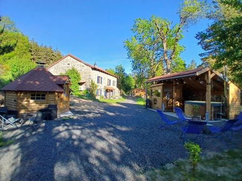 Laussonne Maison | Gîte 6 personnes en pleine nature jacuzzi, sauna, kota