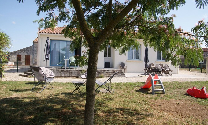 Xanton Maison | Gîte pour 8 personnes " Les 4 Saisons" en famille ou entre amis