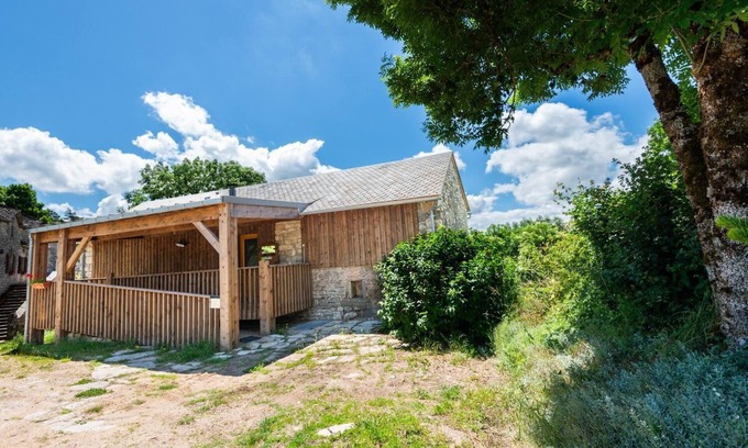 La Tieule Maison | Gîte Aulas 2/4 personnes