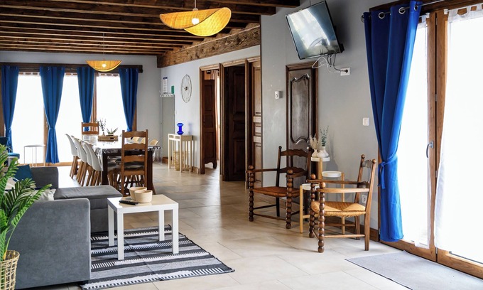 Chenou Maison | Gîte Avec Piscine au Cœur D'un Verger au Calme, à Seulement 1h de Paris !
