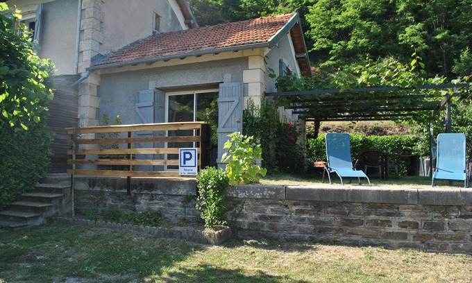 Saint-Frezal-de-Ventalon Maison | Gîte Cévenol de l'Ancienne Gare de SAINT FREZAL