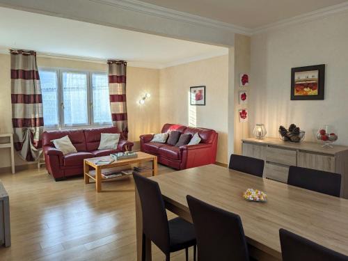 Cesarville-Dossainville Maison | Gîte chaleureux en pleine campagne avec cour privée, vélos, ping-pong et à 1h de Paris - FR-1-590-22