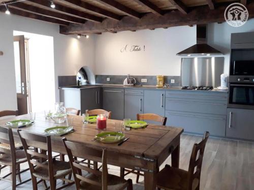 Cremeaux Maison | Gîte charmant à la ferme, tout confort, proche de Roanne, idéal pour randonnées et baignades - FR-1-496-220