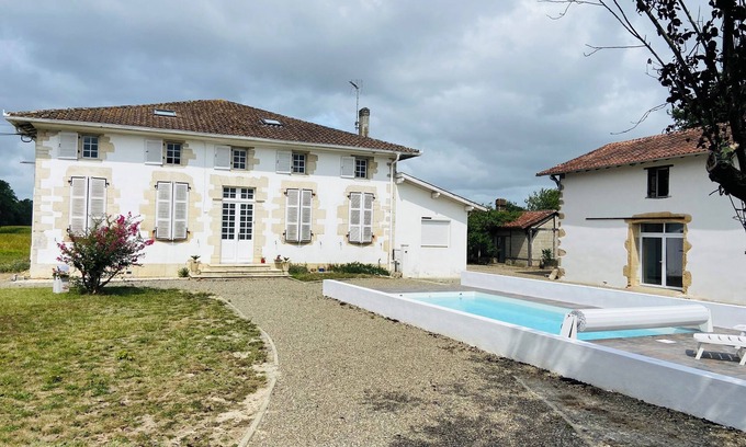 Hinx Maison | Gîte Charmant au Coeur de la Nature - Domaine Bordenave