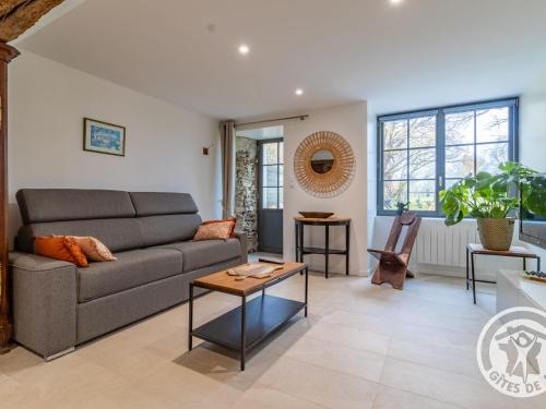 Rochefort-sur-Loire Maison | Gîte charmant entre Loire et Layon, terrasse, jardin, parking, proche d'Angers, idéal pour couples - FR-1-622-71