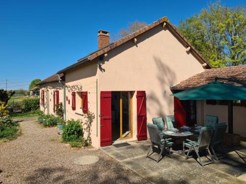 Mont-et-Marre Maison | Gîte Charolais Burgundy