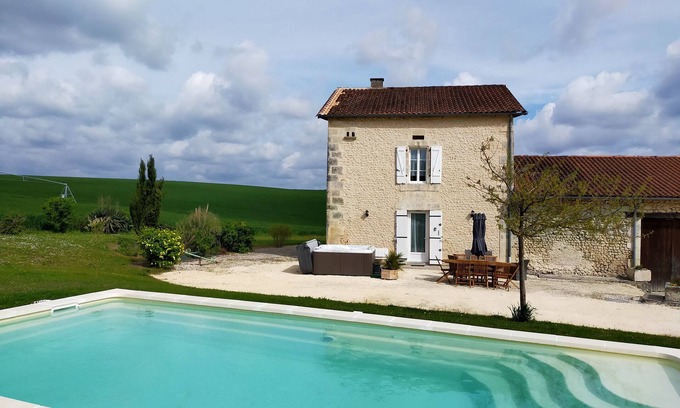 Celles Maison | Gîte Chez Cheynaud