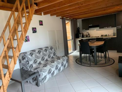 Royere-de-Vassiviere Maison | Gîte cocon Vassivière Aux abords du lac