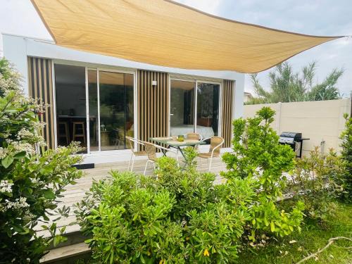 Izon Maison | Gîte d Anglade
