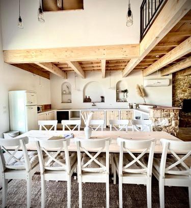 Baron Maison | Gîte dans un domaine - La cave du vigneron - Uzès - 10 personnes