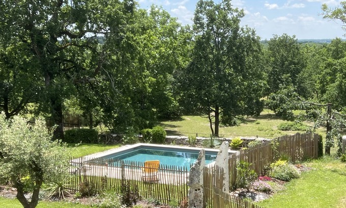 Lalbenque Maison | Gîte de Charme dans le Lot - 110m2 - Swimming pool and Jacuzzi - 6 pers