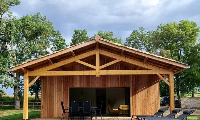 Lapenche Maison | Gîte de Foile, Calme et Élégant
