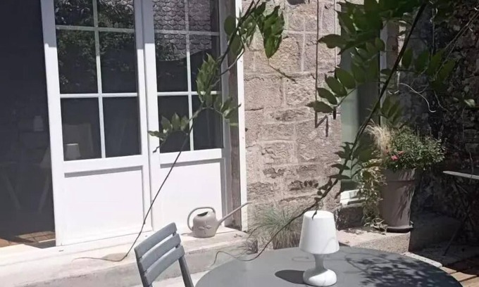 Saint-Yrieix-le-Dejalat Villa | Gîte de France 4 personnes