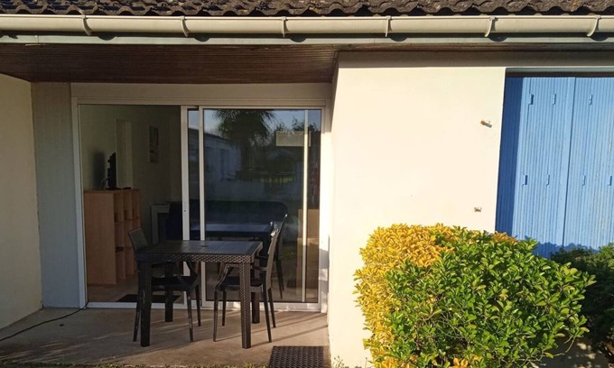 Saint-Michel-en-l'Herm Appartement | "Gîte de l'aigue-marine"