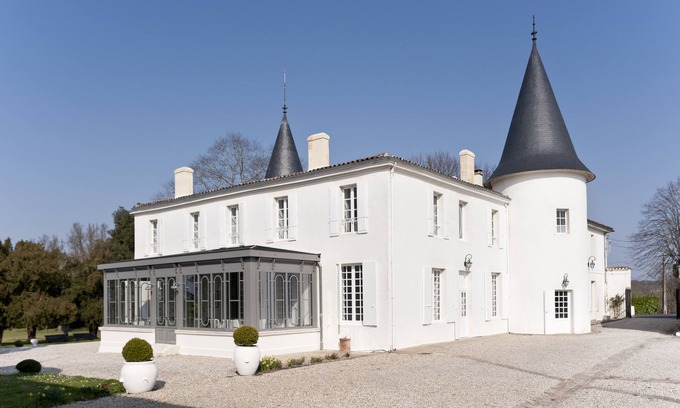 Lignan-de-Bordeaux Cottage | Château de Seguin