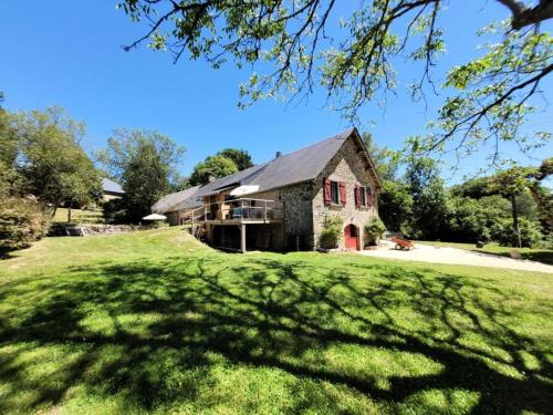 Saint-Yrieix-le-Dejalat Appartement | Gîte de France Gîte bournabas 4 épis - Gîte de France 8 personnes MAE-6491