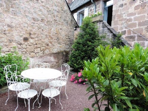 Saint-Solve Appartement | Gîte de France Gîte la chapelle 3 épis - Gîte de France 6 personnes MAE-8904