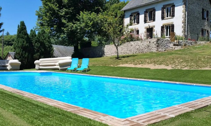 Alleyrat Villa | Gîte de France 6 personnes