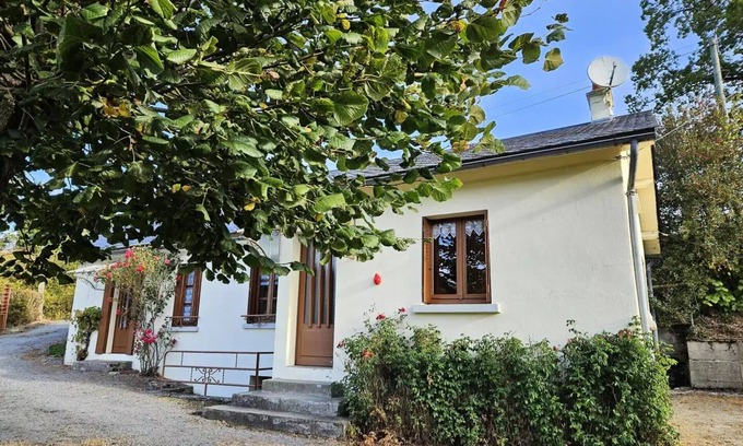Eygurande Villa | Gîte de France 4 personnes