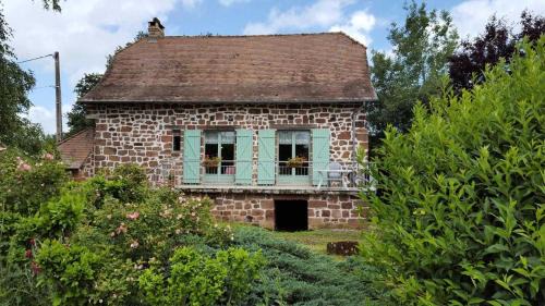 Louignac Appartement | Gîte de France La besse 2 épis - Gîte de France 6 personnes MAE-9144