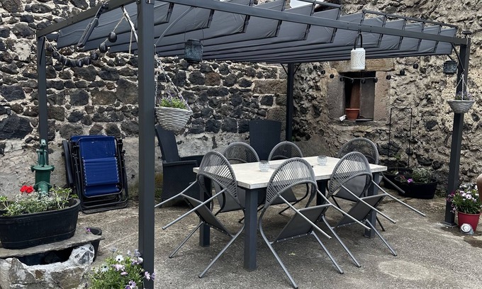 Saint-Diery Maison | Gîte de la Bichonette Accessible en Fauteuils. Animaux de Compagnie Acceptés