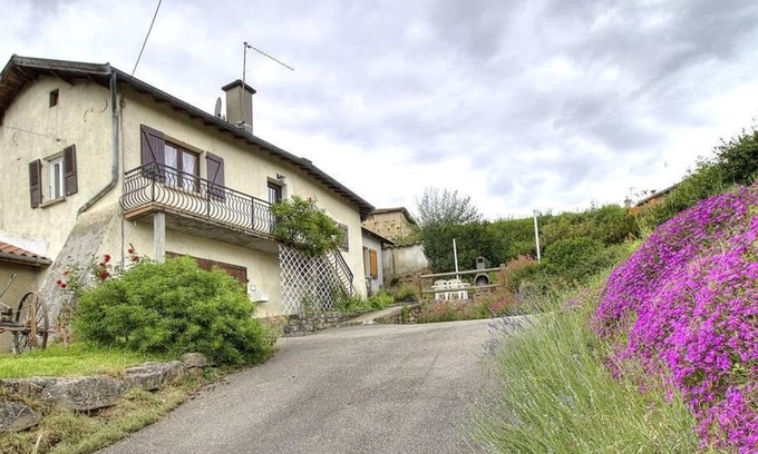 Bessenay Maison | Gîte de la Faneuse - BESSENAY