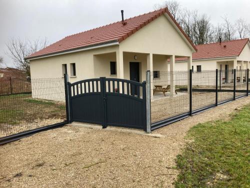 Chatillon-sur-Broue Maison | gîte de la loge