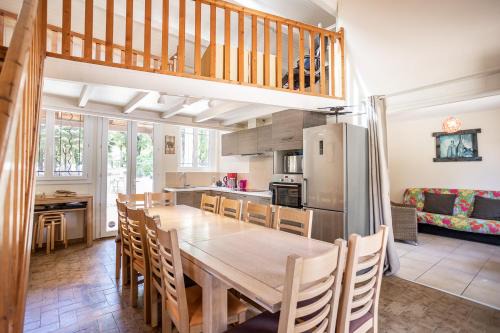 Vaunaveys-la-Rochette Maison | Gîte de la Raye - 14 personnes