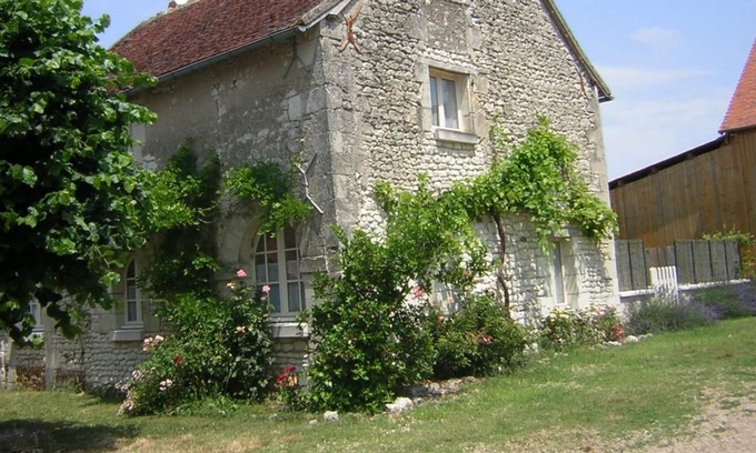Les Ormes Maison | Gîte de Pilesron - Ormes