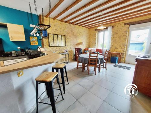 Port-Brillet Maison | Gîte des Douches
