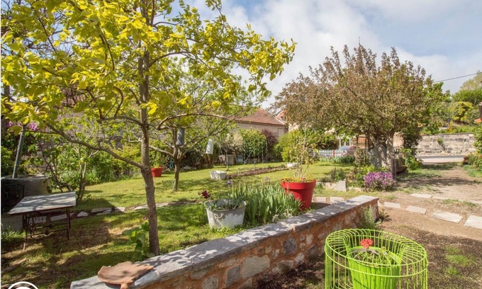 Teilhede Maison | Gîte des Ecureuils - Teilhede