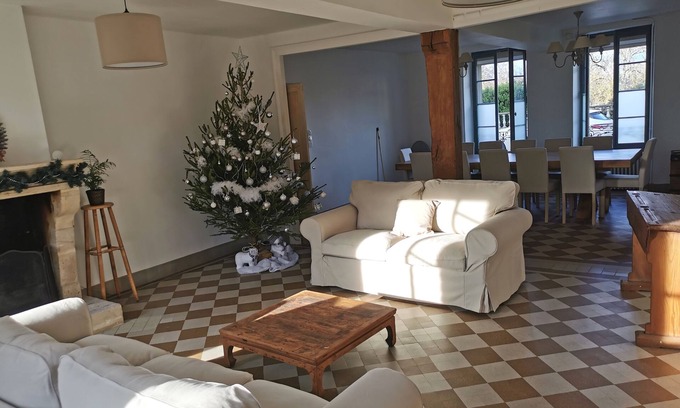 Beaumont Maison | Gîte des frangines, grande maison de campagne chaleureuse.
