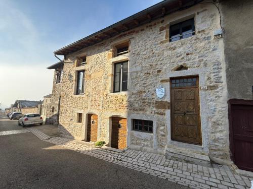 Val-Revermont Maison | Gîte du Château de Treffort