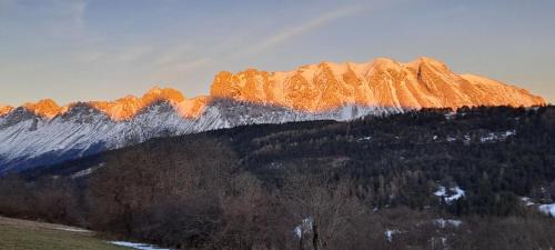 Agnieres-en-Devoluy Chalet De Ski | Gîte du Faraud