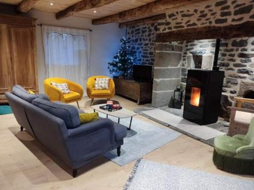 Le Monteil Maison | Gîte du Milan royal
