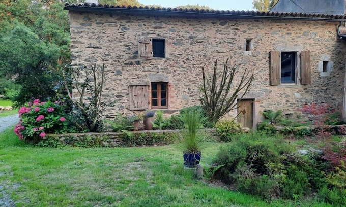 Pouzauges Maison | GÎTE DU PETIT MOULIN