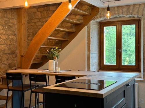 Menetrux-en-Joux Maison | Gîte du Val