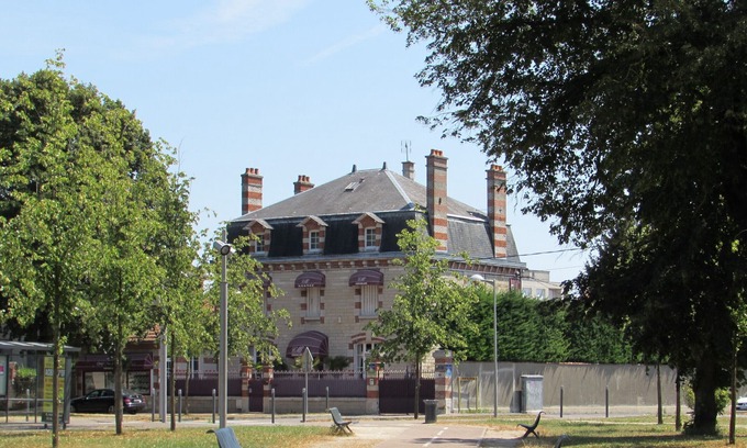Vitry-le-Francois Cottage | Gîte-Salle de bain-Tulipe 1er étage